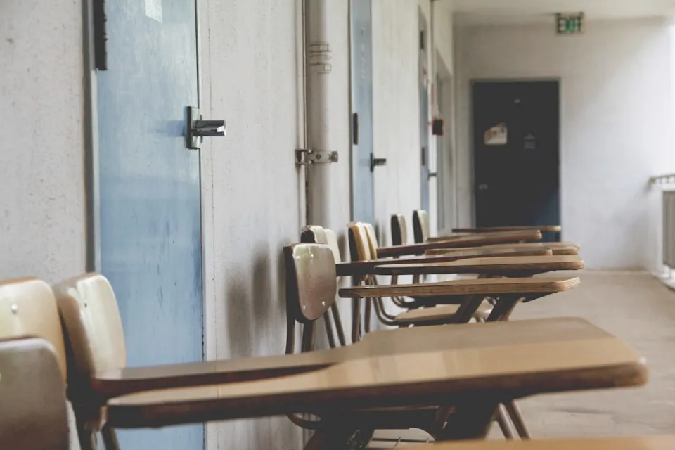 Üniversitede FF ve Bütünleme: Kalma Kuralları ve Başarı Rehberi