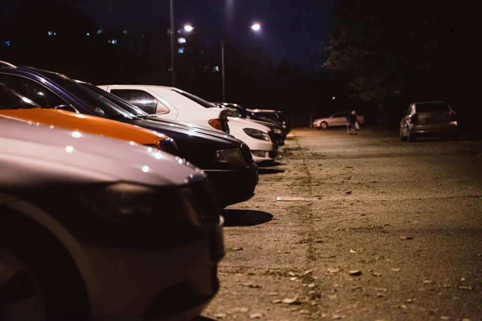 Otopark Hasarı: Sorumluluk Kime Ait? Hukuki Haklarınızı Bilin!