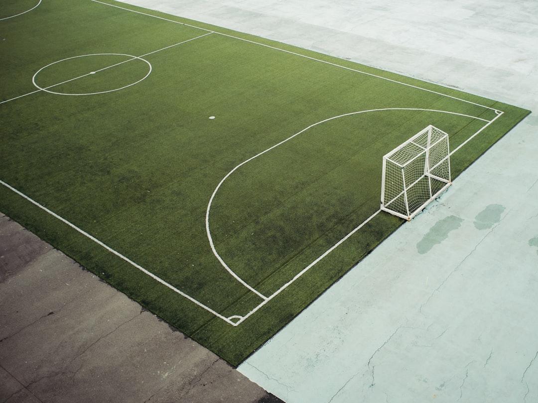 Futbol Ofsayt ve VAR Kuralları: Detaylı İnceleme Rehberi