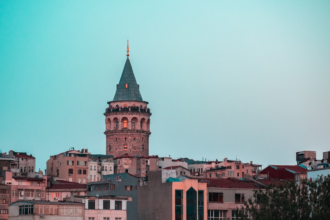Hiçbir, Her Biri, Herhangi: Doğru Yazım Kuralı ve Sırları