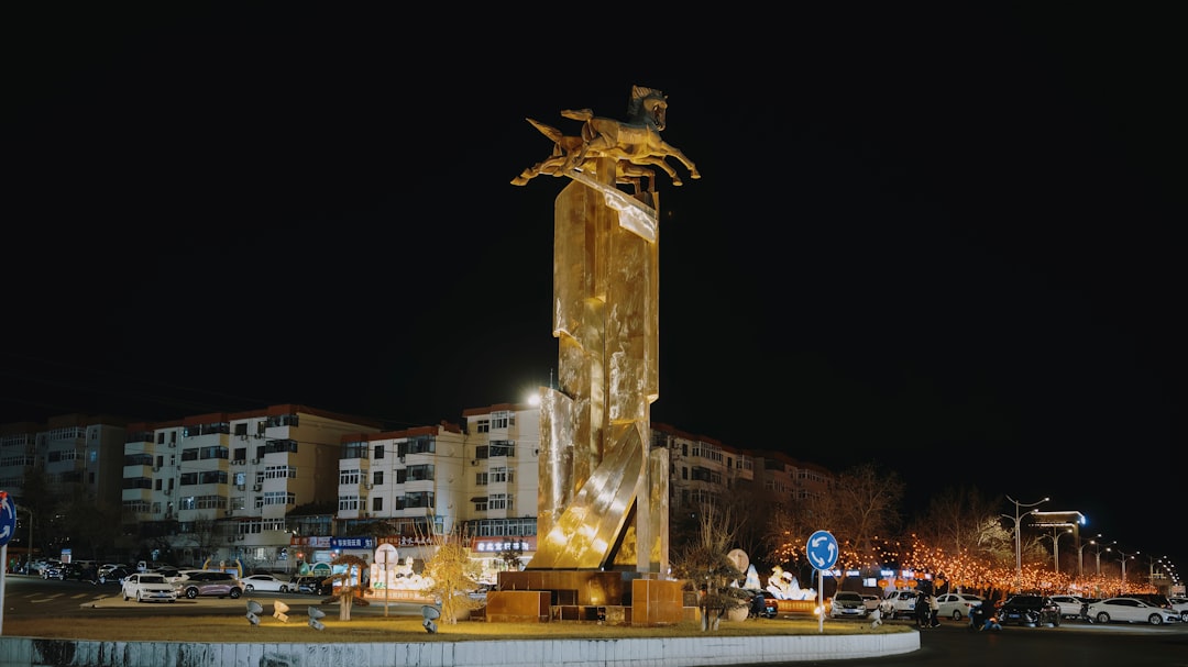Döner Kavşaklarda Geçiş Üstünlüğü: Kim Önde, Kim Arkada?