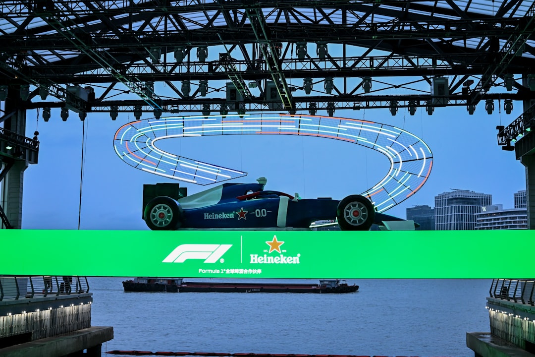 F1 Pit Stop Hızı ve Sarı Bayrak Kuralları: Bilmen Gereken Her Şey!
